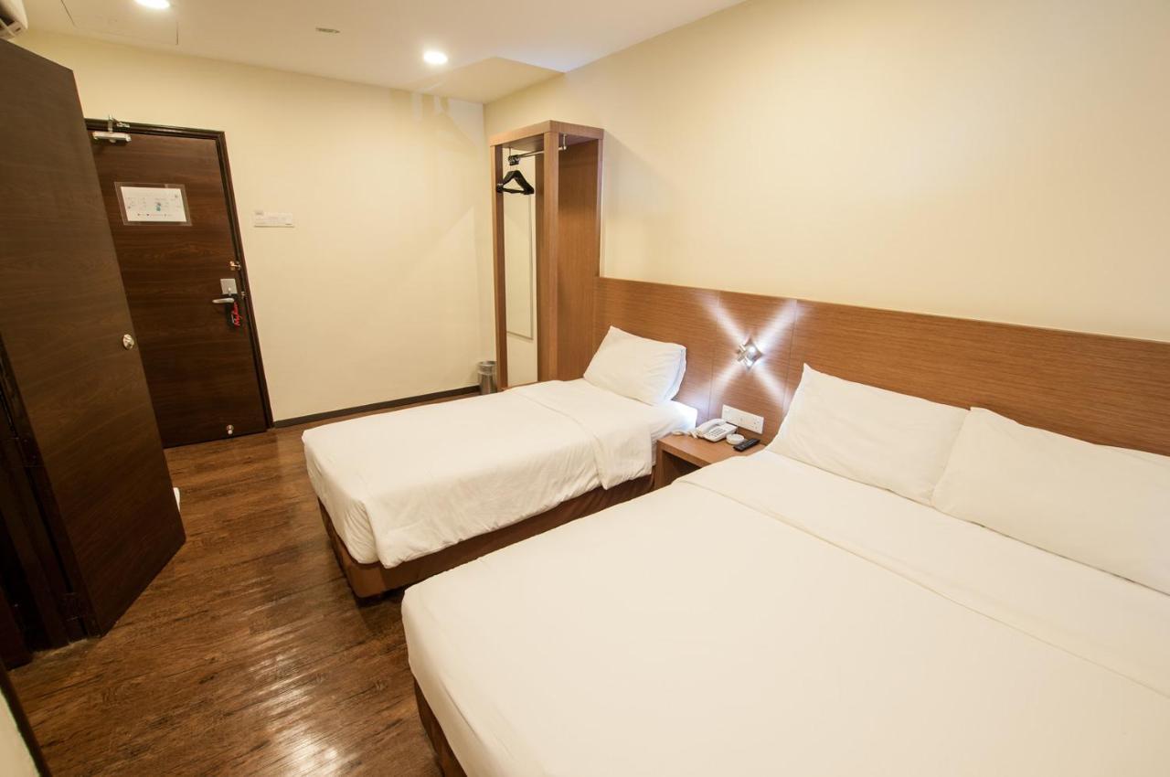 Nagoya Inn Hotel Kuah Exterior photo
