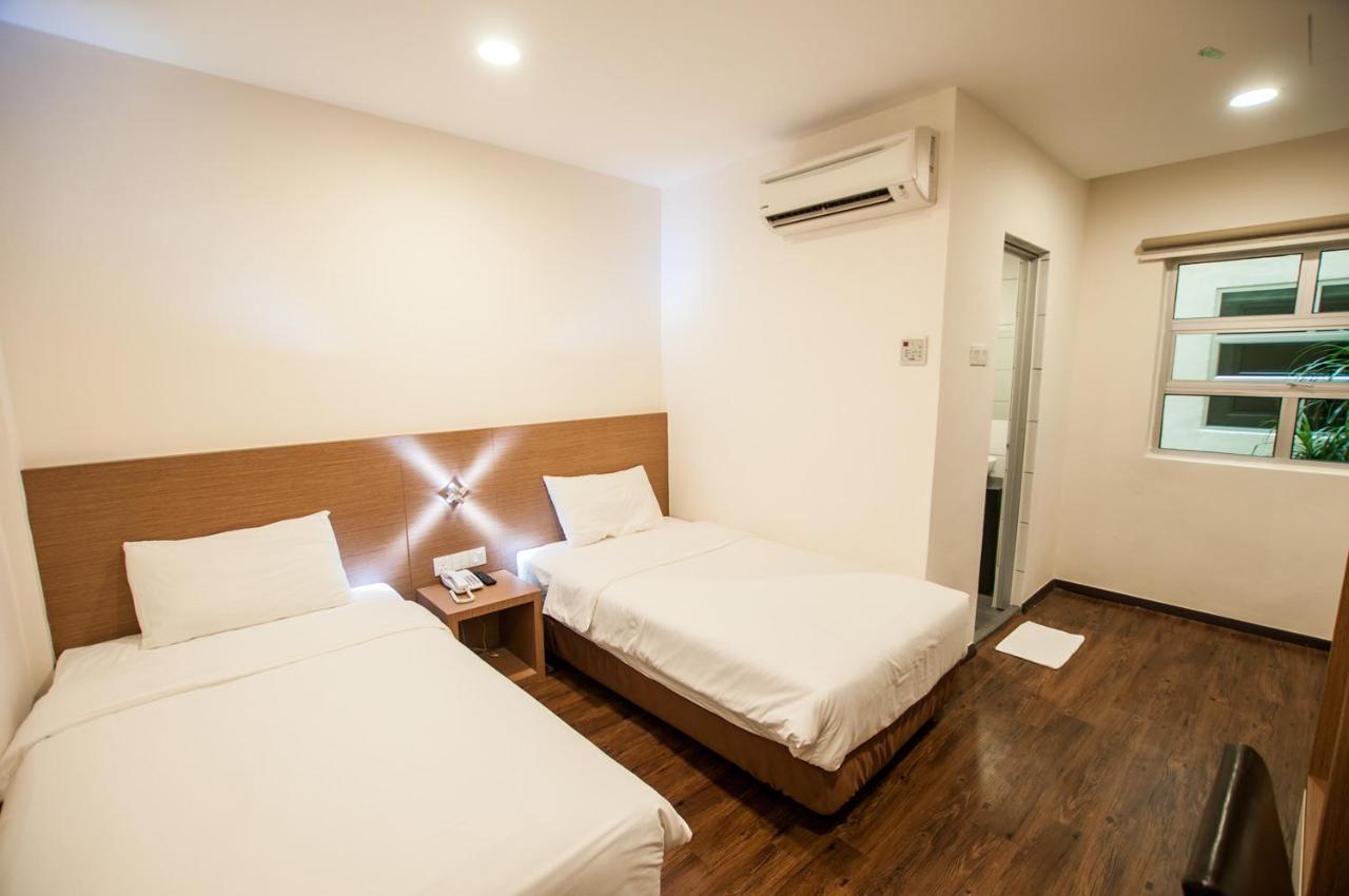 Nagoya Inn Hotel Kuah Exterior photo
