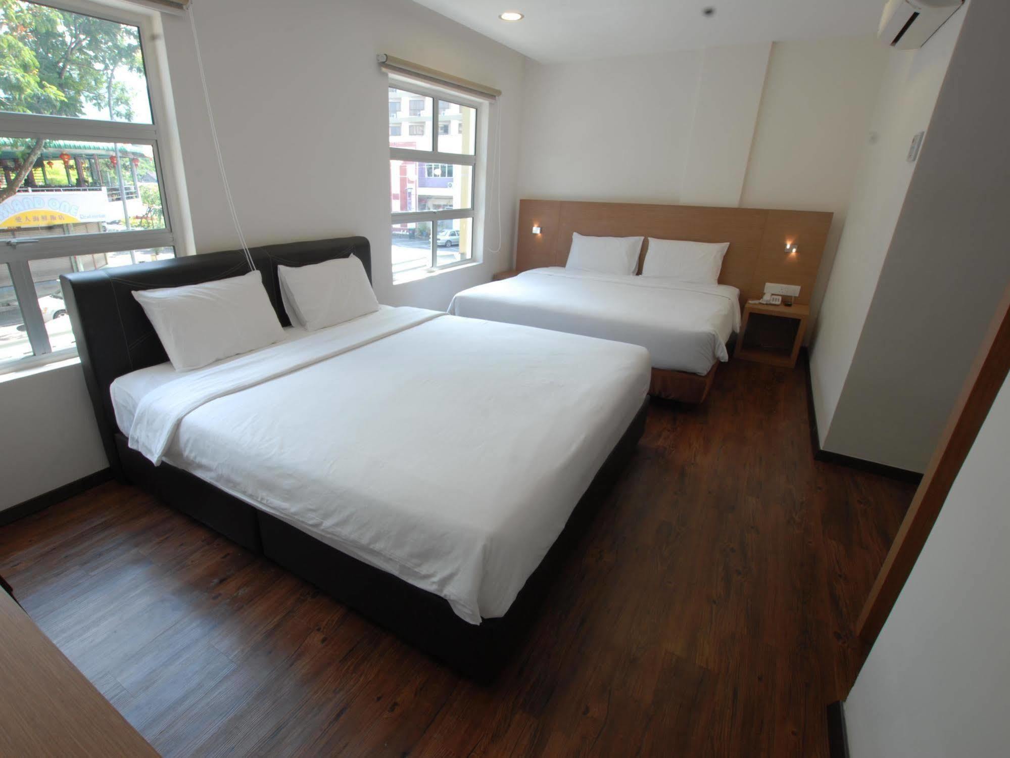 Nagoya Inn Hotel Kuah Exterior photo